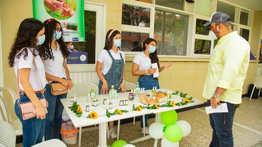 C.R.A certificó 170 personas en Innovación y Gestión Ambiental.