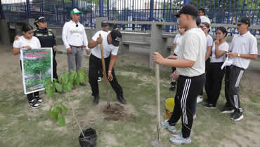 Con brigada ambiental en Malambo, C.R.A. inició celebración del Día del Medio Ambiente