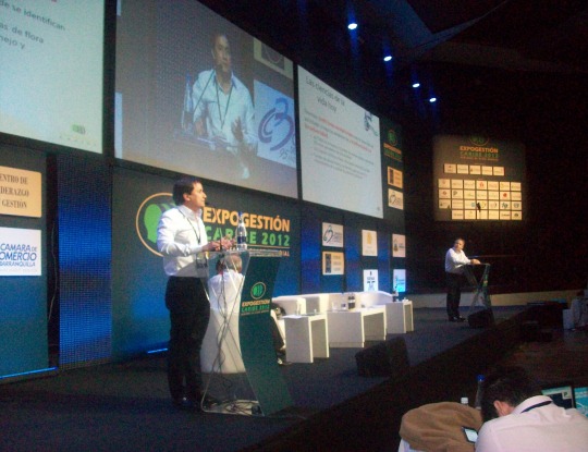 C.R.A, en Expogestión Caribe 2012.<br /> “EL ECOTURISMO DEBE SER UN RENGLÓN IMPORTANTE EN LA ECONOMÍA DE LA REGIÓN”, ALBERTO ESCOLAR - Corporación Autónoma Regional del Atlántico | C.R.A - “El gran reto es a partir de la innovación, el emprendimiento, la lógica, la investigación y la experimentación permanente, para crear riqueza desde la naturaleza, sin dejar de lado la conservación de nuestros recursos naturales”. Así lo expuso Alberto Escolar, director de la C.R.A, como panelista de la tercera apuesta productiva “Ciencias de la Vida”, en el marco de EXPOGESTIÓN CARIBE 2012.