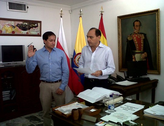 <U>Ante el Gobernador, se posesionó Director de la C.R.A</U><br /> “INICIAMOS CON LA FORMULACIÓN DE UN PLAN DE ACCIÓN AMBIENTAL PARTICIPATIVO”: ALBERTO ESCOLAR - Corporación Autónoma Regional del Atlántico | C.R.A - Continuar trabajando por mejorar cada una de las problemáticas ambientales del departamento, es la principal meta del Director de la Corporación Autónoma Regional del Atlántico, C.R.A, Alberto Escolar, quien recibió posesión de su cargo, ante el Gobernador del Atlántico, José Antonio Segebre.