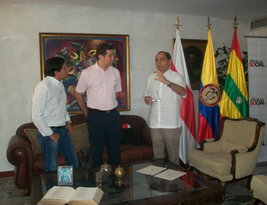 GOBERNACIÓN Y CRA, FIRMARON ESCRITURAS DE NUEVOS PREDIOS PARA LURIZA