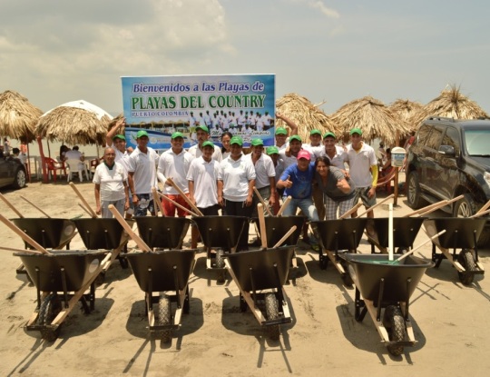 C.R.A y la Fundación Mundo Progreso realizan donación a Operadores Logísticos.