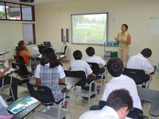 CRA capacita a jóvenes estudiantes en Gestión de Residuos Sólidos