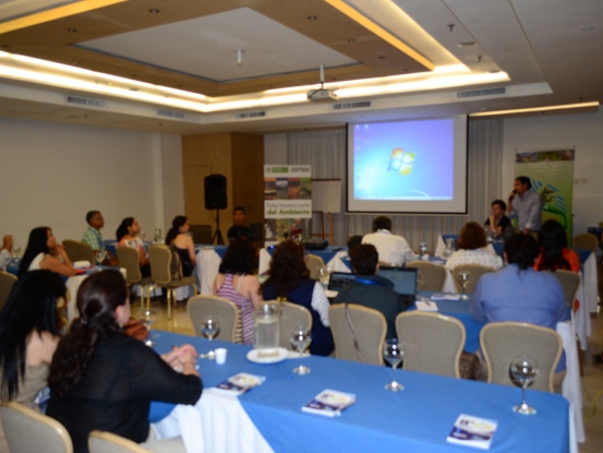 C.R.A lideró VIII Asamblea<br /> FORTALECER LA GESTIÓN DOCUMENTAL AMBIENTAL DEL PAÍS, COMPROMISO DE RED DE CENTROS DE DOCUMENTACIÓN - Corporación Autónoma Regional del Atlántico | C.R.A - Durante tres días, del 2 al 4 de Octubre, se dieron cita en Barranquilla 38 coordinadores de centros de documentación del Sistema Nacional Ambiental SINA, que hacen parte de la Red de Centros de Documentación e Información Ambiental, conformada por Ministerio de Ambiente y Desarrollo Sostenible, las Corporaciones Autónomas Regionales, IDEAM, Instituto Von Humboltd, INVEMAR, Instituto de Investigaciones del Pacífico, Instituto Sinchi, Parques Nacionales, Alcaldía Mayor de Bogotá, Alcaldía de Medellín y Unidad Nacional de Gestión del Riesgo de Desastres de la Presidencia de la República.