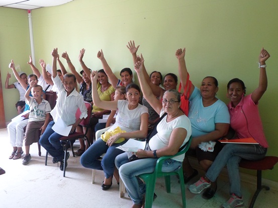 CON VIVEROS COMUNITARIOS, CRA FOMENTA PARTICIPACIÓN DE LA MUJER EN PROYECTOS AMBIENTALES
