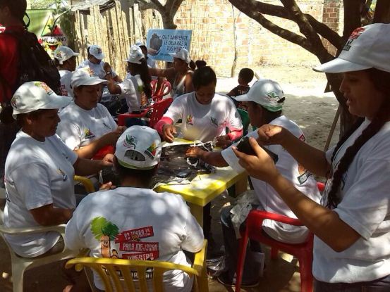 En Fiestas de Carnaval <br /> C.R.A PROMUEVE ELABORAR DISFRACES EN MATERIAL RECICLABE Y NO UTILIZAR ESPECIES SILVESTRES - Corporación Autónoma Regional del Atlántico | C.R.A - A pocos días de comenzar el Carnaval en todo el departamento del Atlántico, la Corporación Autónoma Regional del Atlántico, CRA hace un llamado a la comunidad atlanticense para que eviten el porte y comercialización de especies silvestres durante estas festividades, cuidando las especies nativas del departamento y contribuyan con la conservación de la fauna y flora de nuestro ecosistema.