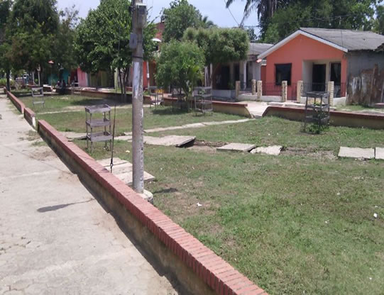 RED DE JÓVENES RECUPERA PARQUE EN SABANALRGA‏