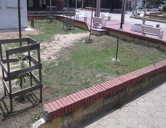 RED DE JÓVENES RECUPERA PARQUE EN SABANALRGA‏