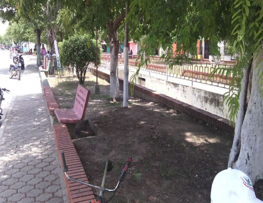 RED DE JÓVENES RECUPERA PARQUE EN SABANALRGA‏