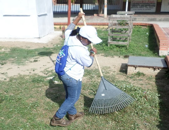 RED DE JÓVENES RECUPERA PARQUE EN SABANALRGA‏