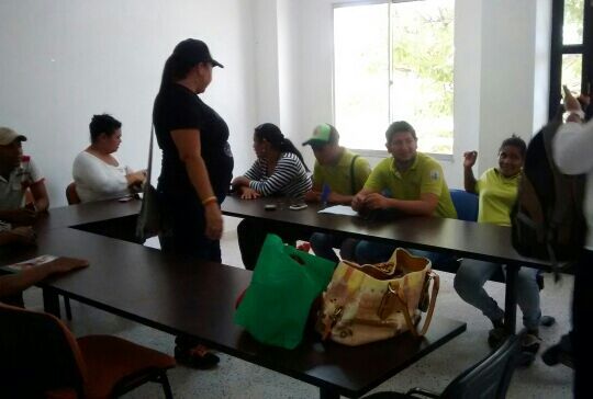 C.R.A CAPACITA COMUNIDADES EN GESTIÓN DEL RIESGO