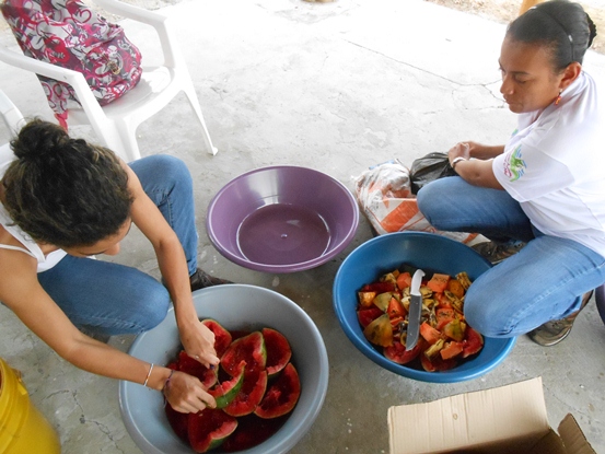 SUMINISTRANDO COMIDA Y BEBIDA, CRA BUSCA PROTEGER EL MONO COTUDO DURANTE LA SEQUÍA