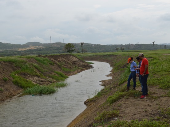 C.R.A EJERCE VIGILANCIA AL LAGO DEL CISNE Y VERIFICA SU RECUPERACIÓN