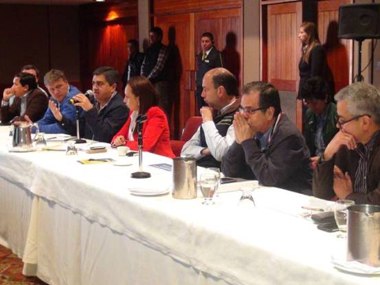 Las CAR se reúnen con Ministro de Ambiente