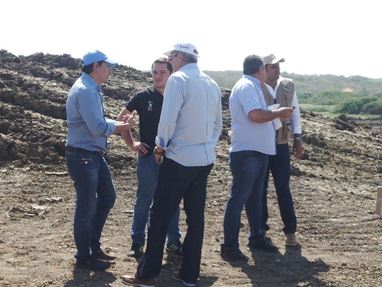 OBRAS EN EL CISNE AVANZAN EN 35%, NO EXISTEN RELLENOS ILEGALES Y NO SE UTILIZA DRAGA POR FALTA DE PROFUNDIDAD: CRA