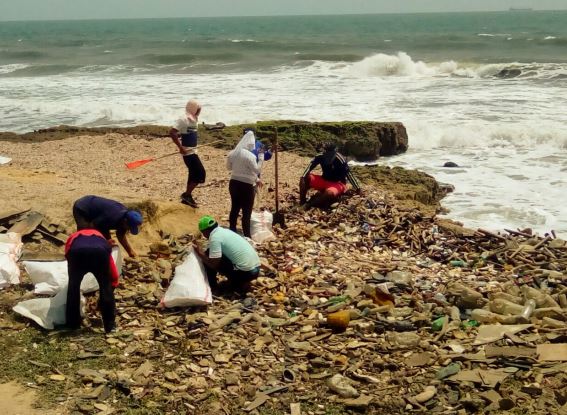 CRA AVANZA EN PROYECTO PILOTO DE REUTILIZACIÓN DE MADERA Y PLÁSTICO, EN PUNTA ROCA