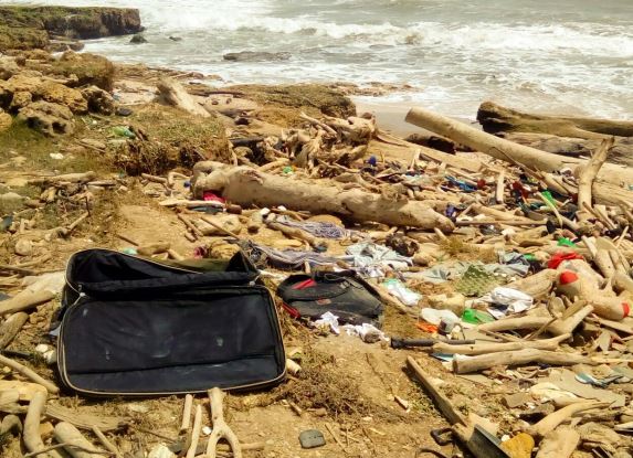 CRA AVANZA EN PROYECTO PILOTO DE REUTILIZACIÓN DE MADERA Y PLÁSTICO, EN PUNTA ROCA