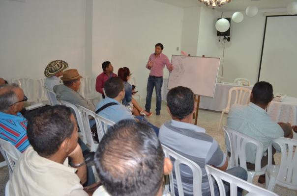 PESCADORES DEL ATLÁNTICO Y CRA AVANZAN EN PROPUESTA PARA LA CONSERVACIÓN DE HUMEDALES PESCADORES DEL ATLÁNTICO Y CRA AVANZAN EN PROPUESTA PARA LA CONSERVACIÓN DE HUMEDALES