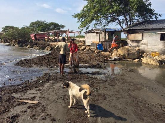 CRA CONTINUA CON LIMPIEZA DE PLAYAS