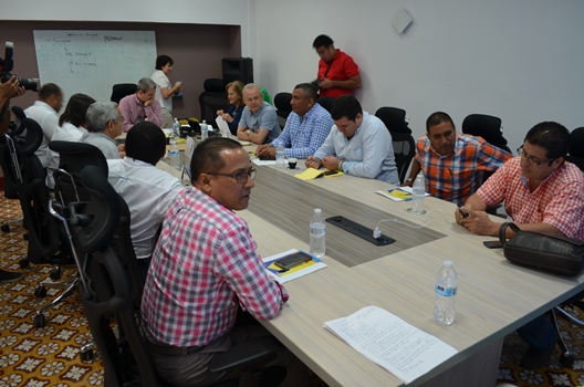 CONSEJO DIRECTIVO DE C.R.A. REELIGIÓ POR UNANIMIDAD A ALBERTO ESCOLAR COMO DIRECTOR GENERAL