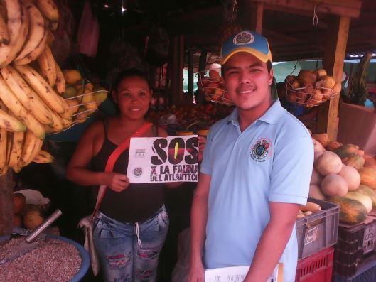 EN MERCADO PÚBLICO, CRA Y UNDECO RECOLECTARON ALIMENTOS PARA FAUNA DEL ATLÁNTICO