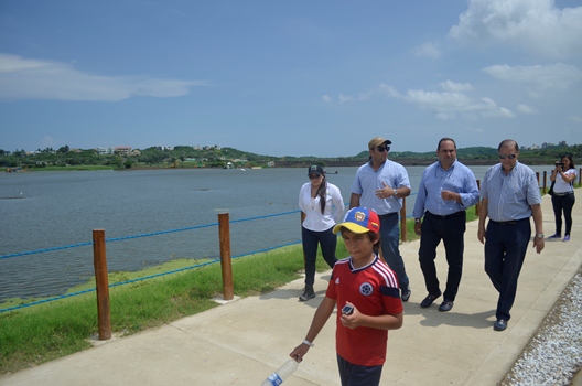 CORPORNOR INTERESADA EN REPLICAR PROYECTO DE RECUPERACIÓN DEL CISNE, EN SU DEPARTAMENTO