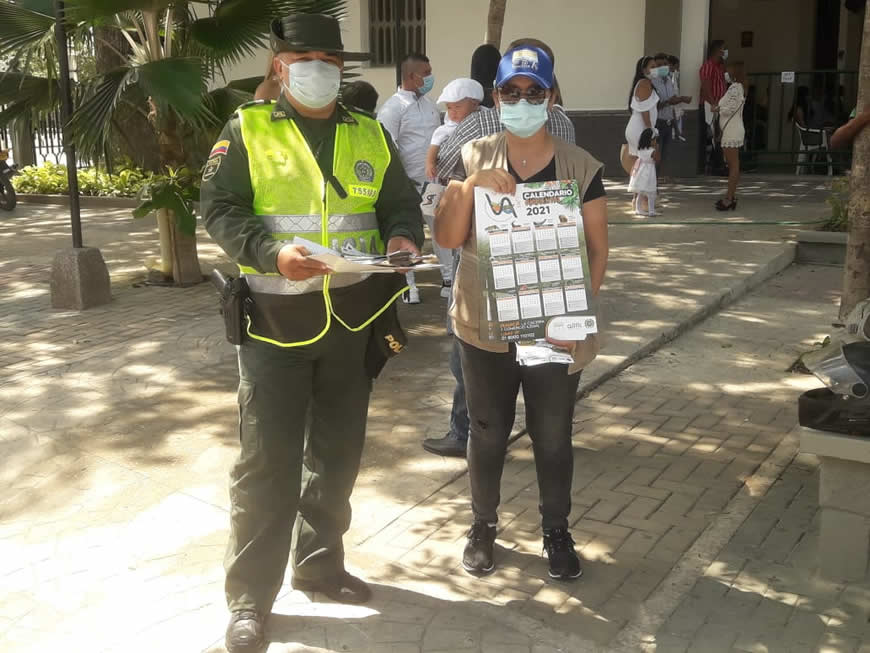 En semana santa, C.R.A instaló puestos de control para evitar tráfico de especies en peligro de extinción. - Corporación Autónoma Regional del Atlántico | C.R.A - Con el apoyo de la Policía Nacional,  el Centro de Reacción Inmediata Ambiental (CRIA) de la Corporación Autónoma Regional del Atlántico –C.R.A. programó operativos de control y vigilancia de tráfico de fauna y flora en los municipios del Departamento, a través puestos de control en las principales vías y peajes realizados durante la Semana Santa, con el objetivo proteger y conservar la Palma de Cera y las especies como Iguana e Hicotea, especialmente, que resultan altamente afectadas por el comercio ilegal de su carne y sus huevos durante esta temporada.