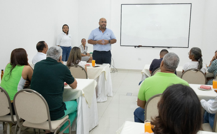 Con aval a 12 nuevos emprendimientos, C.R.A consolida 32 modelos de negocios verdes en Atlántico - Corporación Autónoma Regional del Atlántico | C.R.A - La Corporación Autónoma Regional del Atlántico C.R.A, otorgó aval que los certifica como nuevos negocios verdes en el Departamento, a 12 emprendimientos que generan impactos ambientales positivos e incorporan buenas prácticas ambientales, sociales y económicas con enfoque de ciclo de vida, contribuyendo a la conservación y cuidado de nuestro entorno.