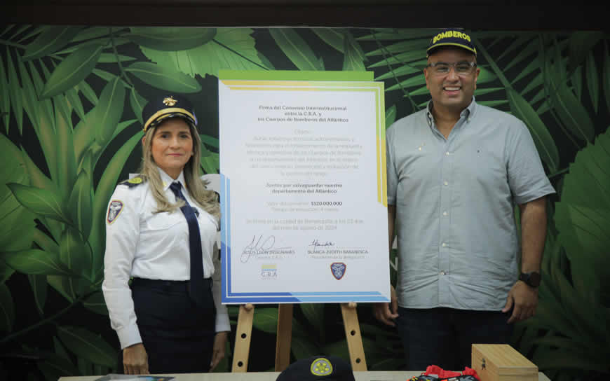C.R.A. y los Cuerpos de Bomberos del Atlántico, firman convenio histórico para el Departamento - Corporación Autónoma Regional del Atlántico | C.R.A - La Corporación Autónoma Regional del Atlántico (C.R.A.) y los trece Cuerpos de Bomberos del Atlántico, firmaron un convenio, con el objetivo de optimizar la respuesta técnica y operativa ante emergencias en el departamento del Atlántico, mejorando el conocimiento, la prevención y la reducción de la gestión del riesgo, abordando amenazas como incendios forestales, remoción en masa, avenidas torrenciales, inundaciones, incidentes con materiales peligrosos y eventos que requieran rescate y salvamento de especies de flora y fauna.