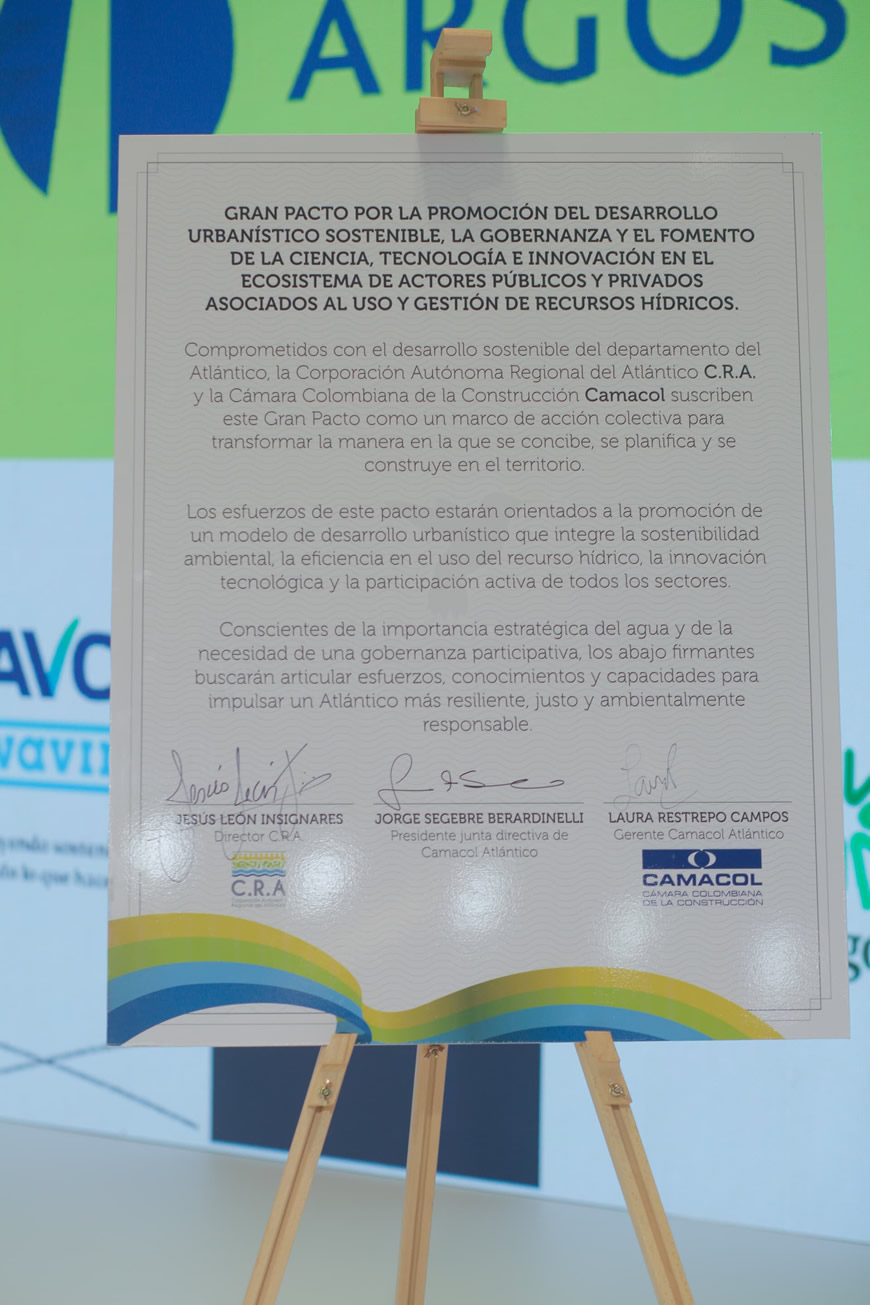 C.R.A. y CAMACOL Atlántico firman Gran Pacto por el Desarrollo Urbanístico Sostenible y la Gobernanza del Agua en el Atlántico 1 C.R.A. y CAMACOL Atlántico firman Gran Pacto por el Desarrollo Urbanístico Sostenible y la Gobernanza del Agua en el Atlántico - Corporación Autónoma Regional del Atlántico | C.R.A - La Corporación Autónoma Regional del Atlántico – C.R.A. y la Cámara Colombiana de la Construcción – CAMACOL Atlántico, firmaron el Gran Pacto por la Promoción del Desarrollo Urbanístico Sostenible, la Gobernanza y el Fomento de la Ciencia, Tecnología e Innovación en el Ecosistema de Actores Públicos y Privados Asociados al Uso y Gestión de Recursos Hídricos. Esta alianza busca consolidar un modelo de desarrollo urbano sostenible en el departamento del Atlántico.