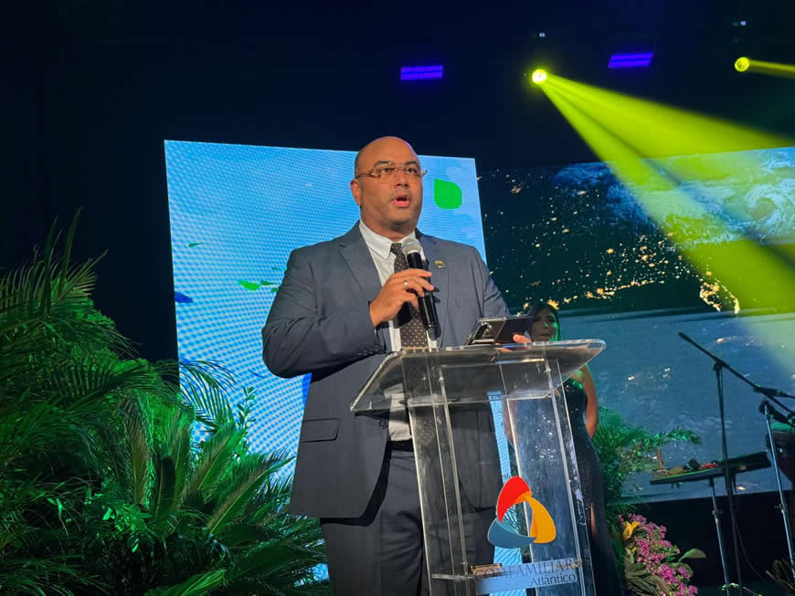 La Sostenibilidad Brilla en Colombia: Premios GEMAS 2025 Exaltan a los 14 'Héroes Ambientales' del País - Corporación Autónoma Regional del Atlántico | C.R.A -  